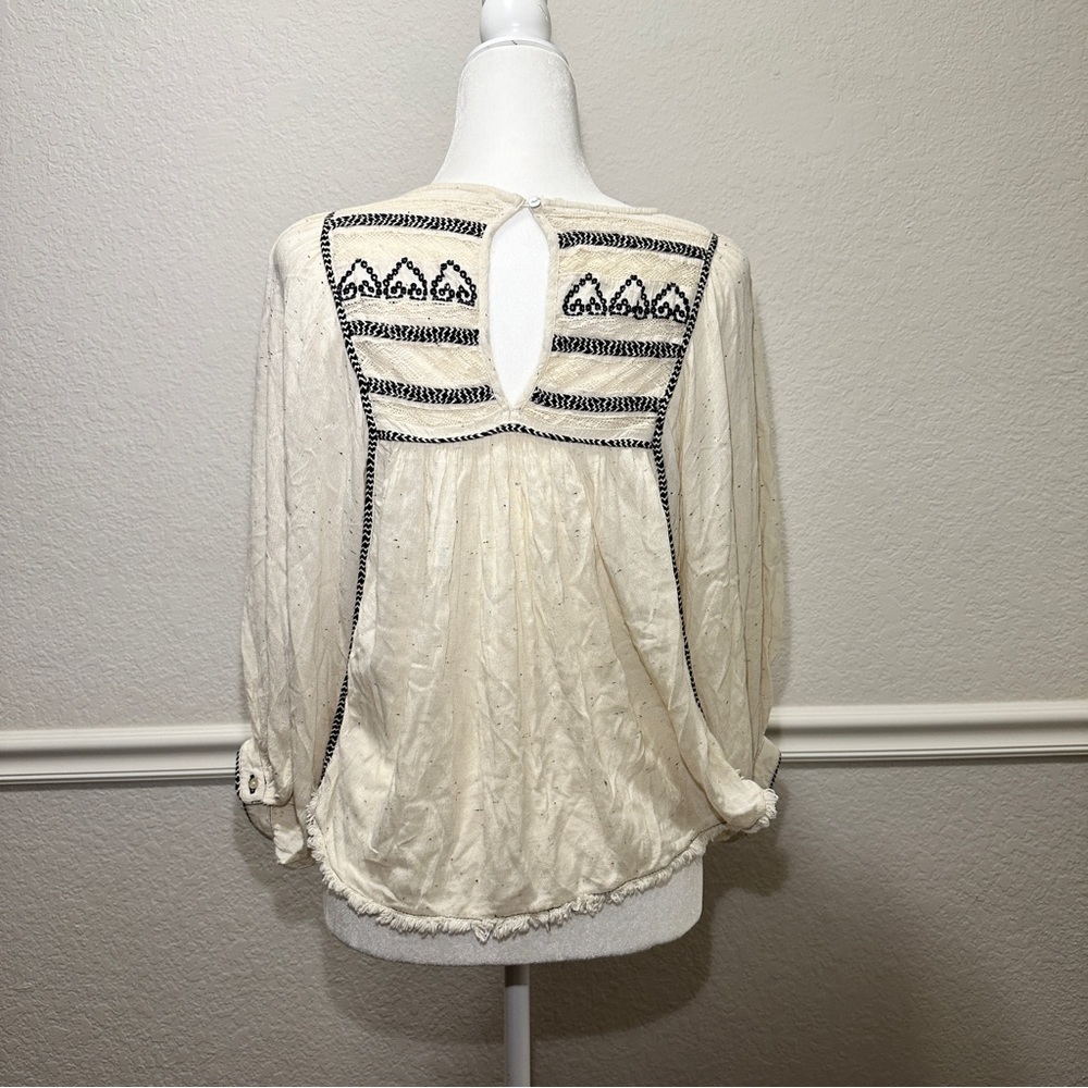 Free People Boho Blouse 3/4 Sleeve With Embroidered Front Size Small - Picture 3 of 5